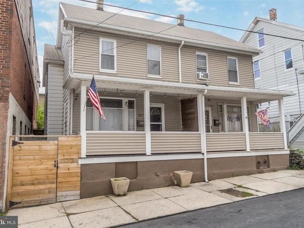 307 W PATTERSON STREET , LANSFORD, PA 18232