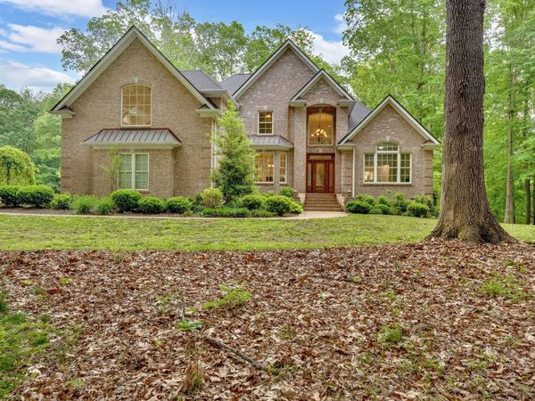 6948 Whispering Oaks Dr , Springfield, TN 37172