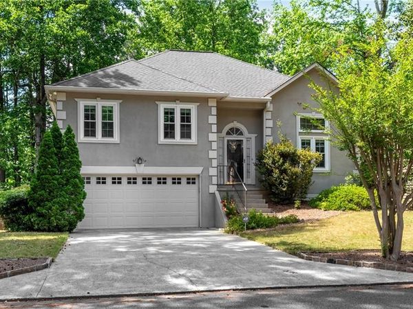 8910 Club River Drive, Roswell, GA 30076