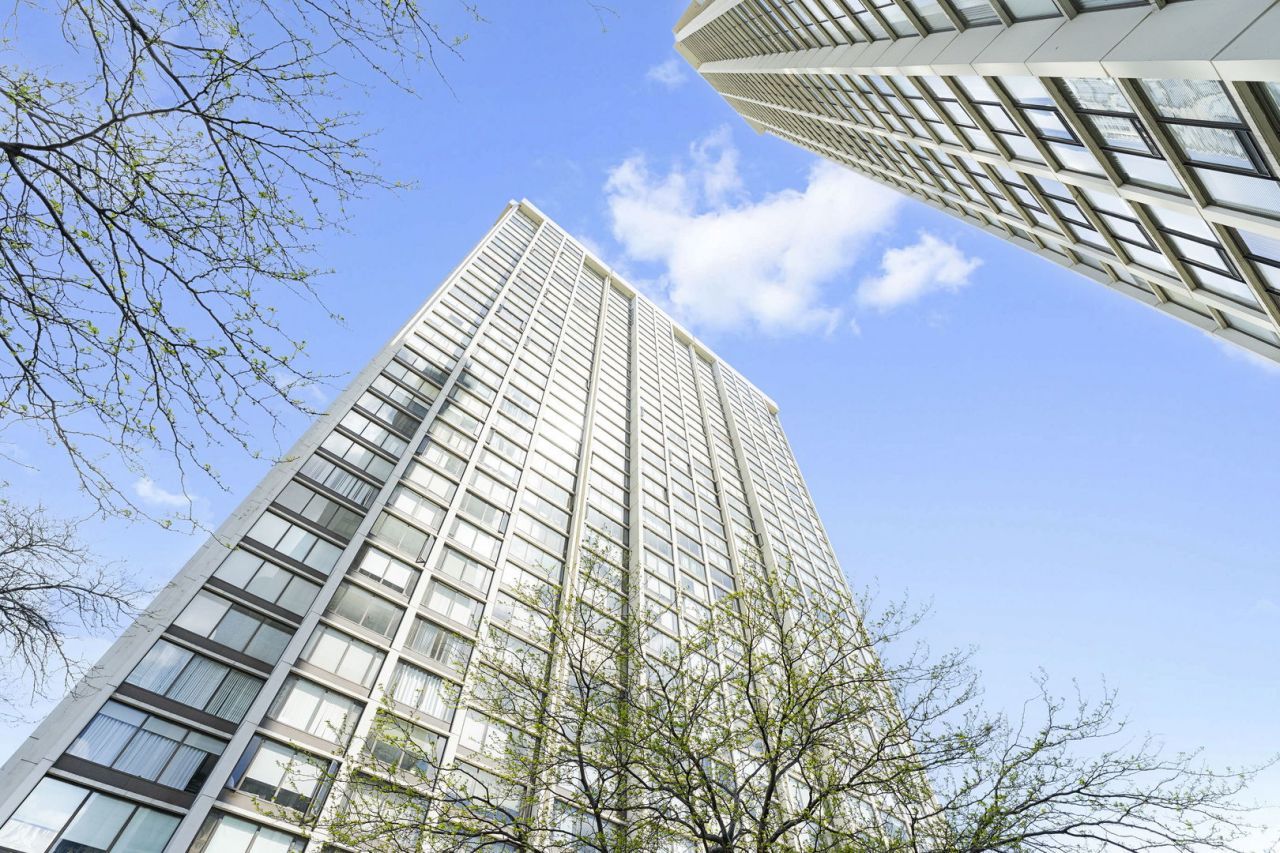 5455 N Sheridan Road, Unit 707, Chicago, IL 60640 Main Photo