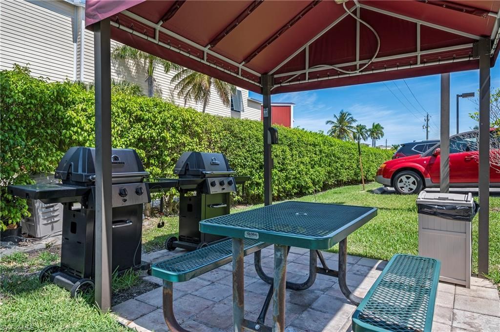 803 River Point Dr, Unit 306B, Naples, FL 34102 Photo