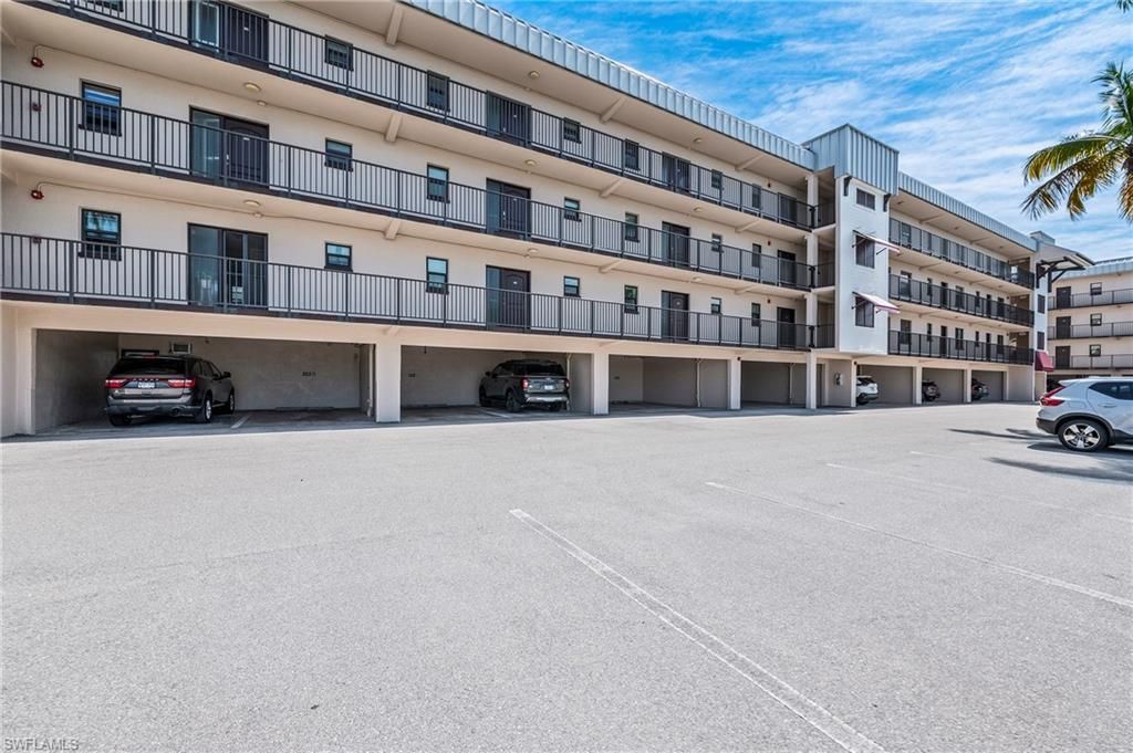 803 River Point Dr, Unit 306B, Naples, FL 34102 Photo