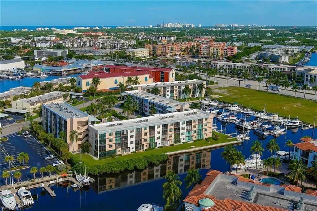 803 River Point Dr, Unit 306B, Naples, FL 34102 Photo