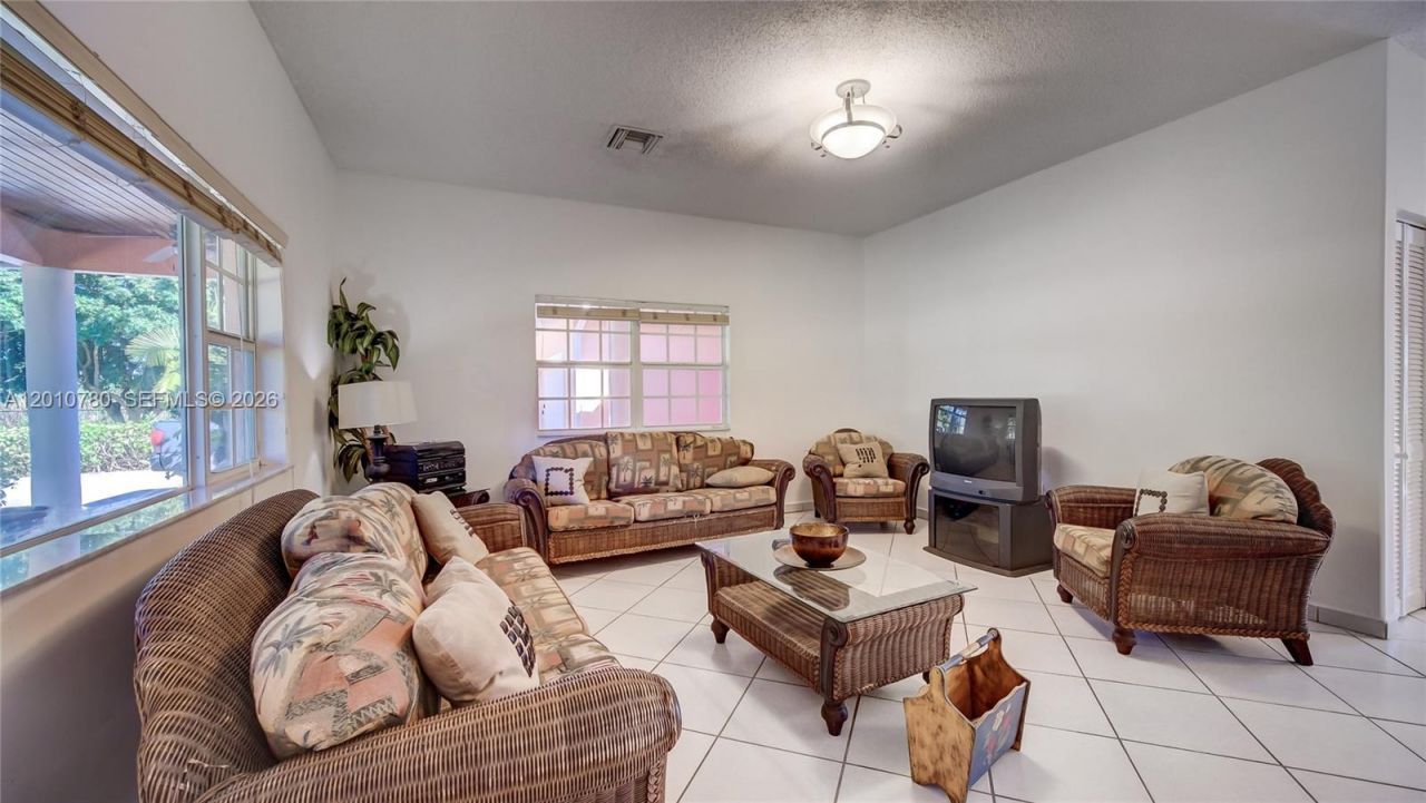 20400 SW 328th St , Homestead, FL 33030 Photo
