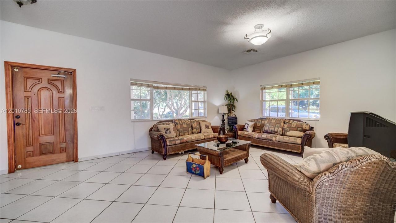20400 SW 328th St , Homestead, FL 33030 Photo