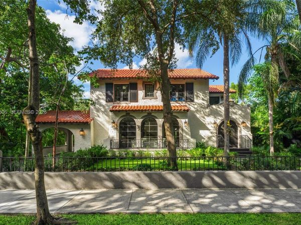547 NE 57th St, Miami, FL 33137