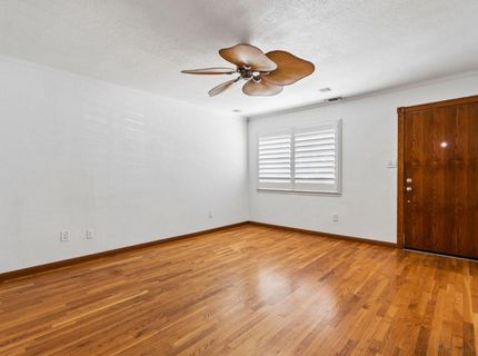 5510 Hesper Way, Carmichael, CA 95608 Photo