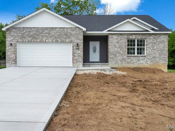 405 N 2nd Street, New Florence, MO 63363