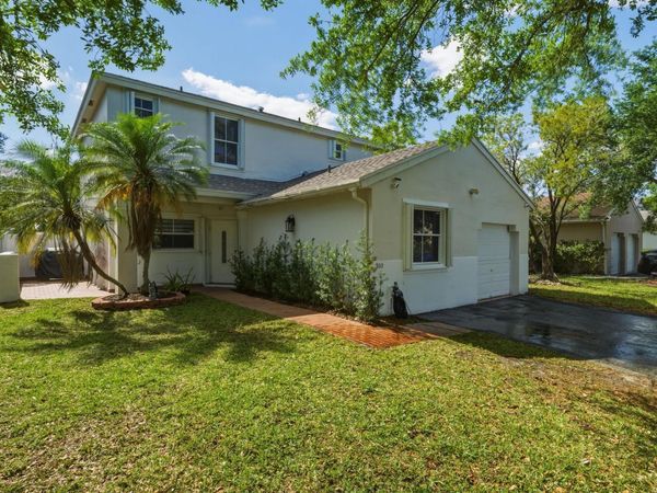 310 NW 207th Way, Pembroke Pines, FL 33029