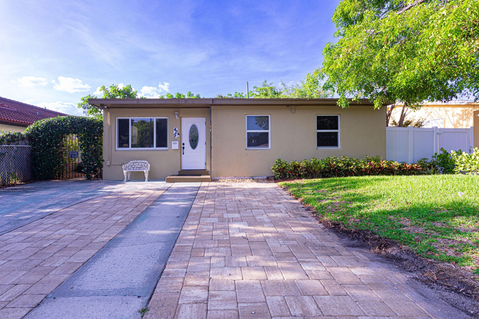 429 Summa Street, West Palm Beach, FL 33405 Photo