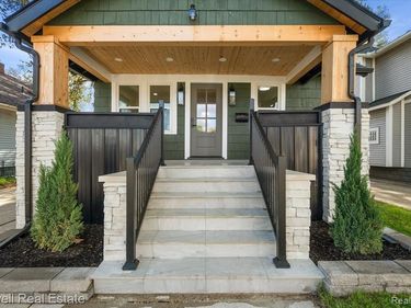 121 S Edison Avenue, Royal Oak, MI 48067