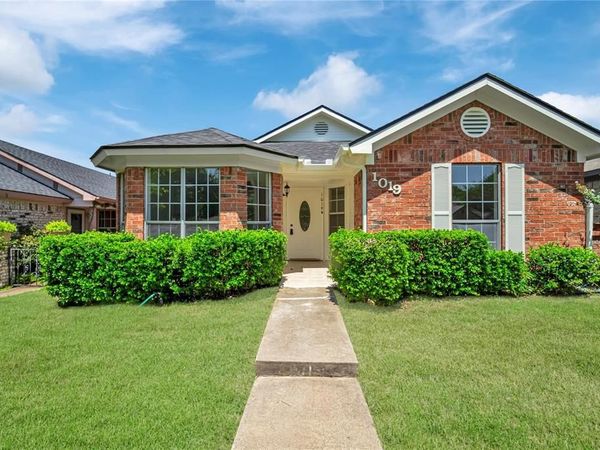 1019 Sanders Drive, Duncanville, TX 75137