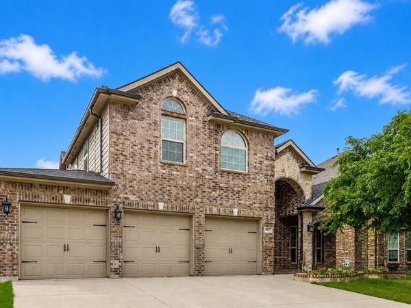 9813 Amaranth Drive, Fort Worth, TX 76177