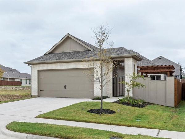 1728 Meadow Crest Drive, Aubrey, TX 76227