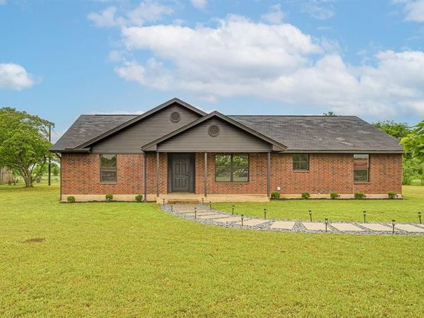 180 Woodard Lane, Bruceville, TX 76630