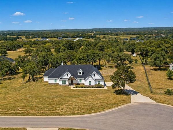 309 Aviara Court , Poolville, TX 76487