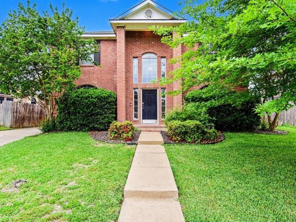 1621 Churchill Lane, Mansfield, TX 76063