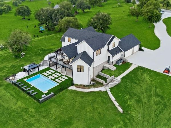 3937 Silver Creek Road, Fort Worth, TX 76108