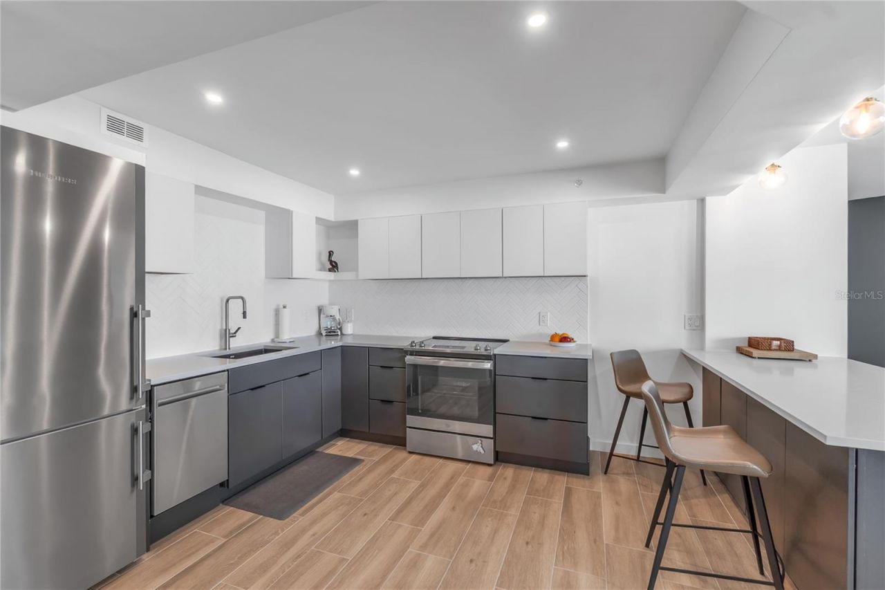 2301 Gulf Of Mexico Drive, Unit 102N, Longboat Key, FL 34228 Photo