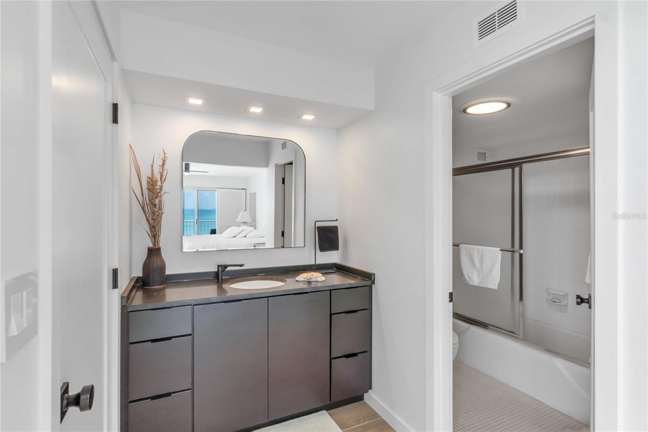 2301 Gulf Of Mexico Drive, Unit 102N, Longboat Key, FL 34228 Photo