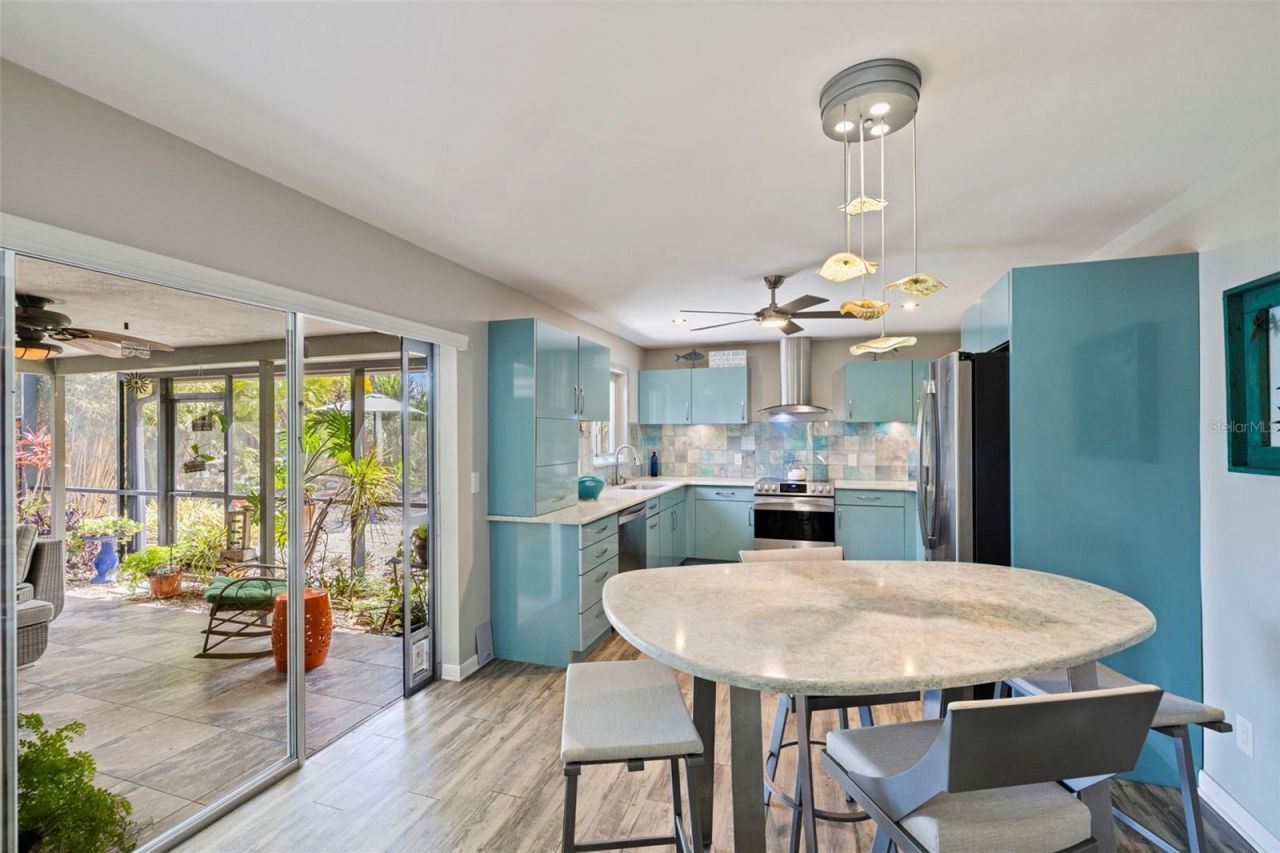 6848 16th Way S, Saint Petersburg, FL 33712 Photo