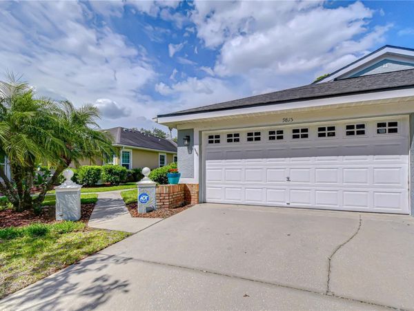 9815 GINGERWOOD DRIVE, TAMPA, FL 33626
