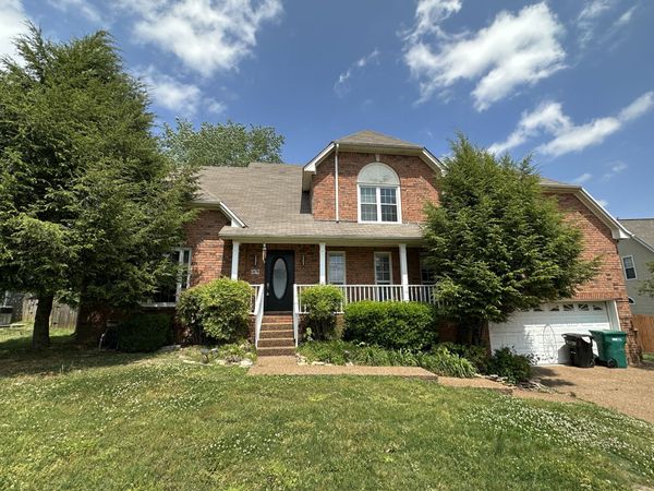 2678 Douglas Ln , Thompsons Station, TN 37179