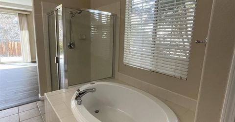 2847 Falcon Ridge Drive, Sparks, NV 89436 Photo