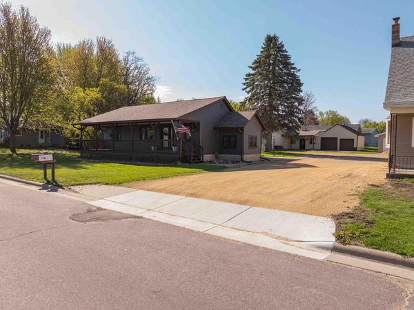 317 E South Street , Janesville, MN 56048