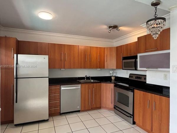 820 Salzedo St , Unit 202, Coral Gables, FL 33134