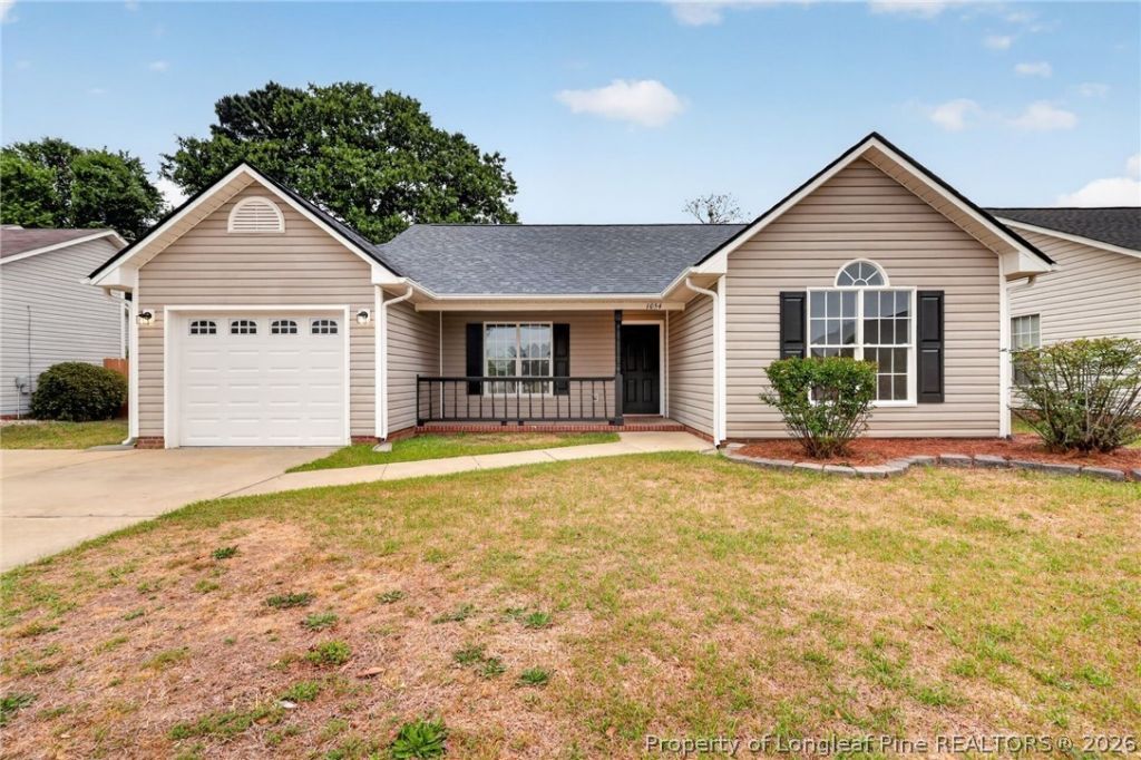 1054 Coalport Road, Hope Mills, NC 28348 Main Photo