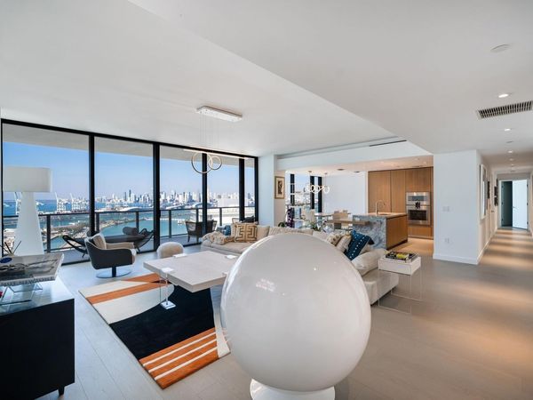 500 Alton, Unit 2702, Miami Beach, FL 33139