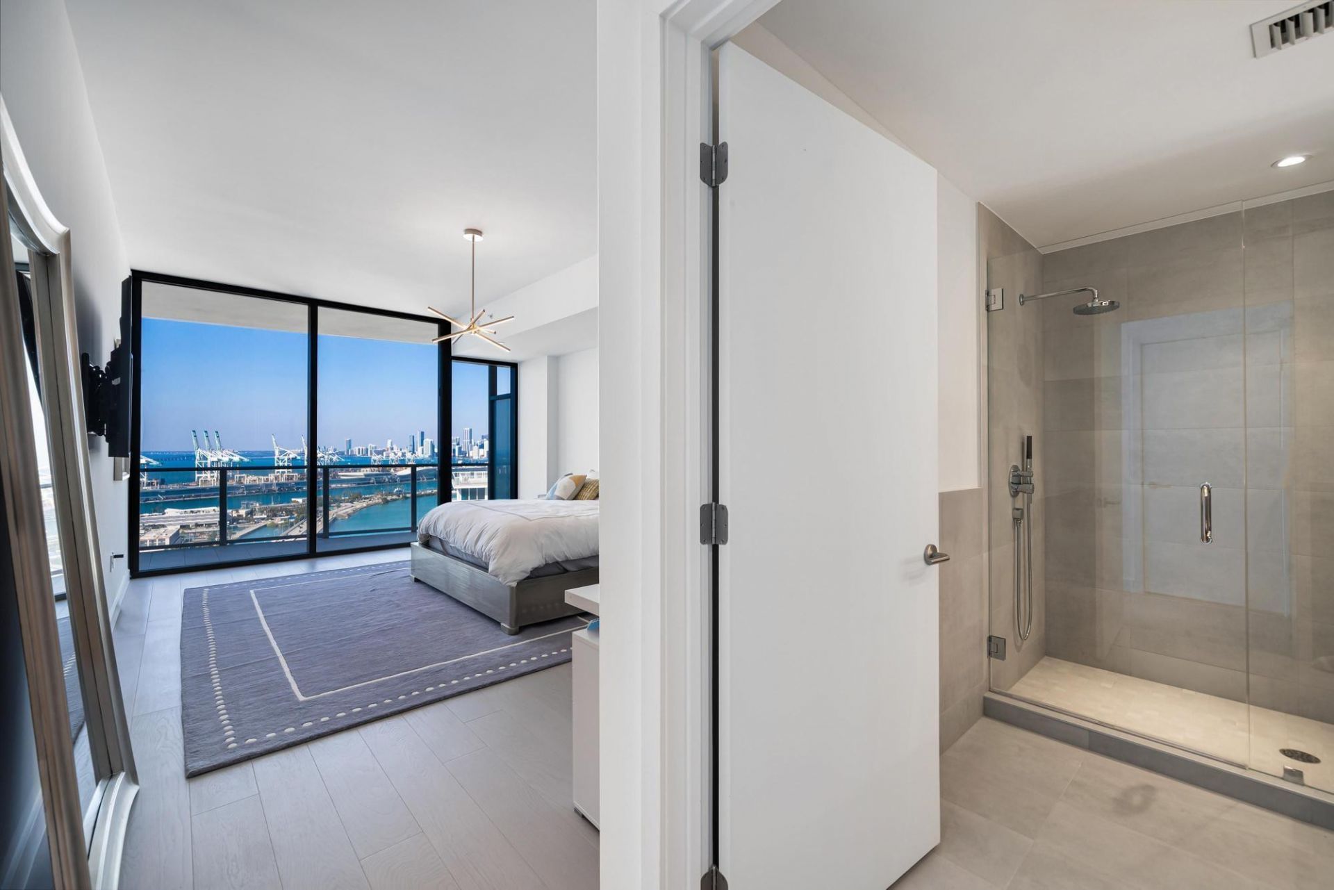 500 Alton, Unit 2702, Miami Beach, FL 33139 Photo