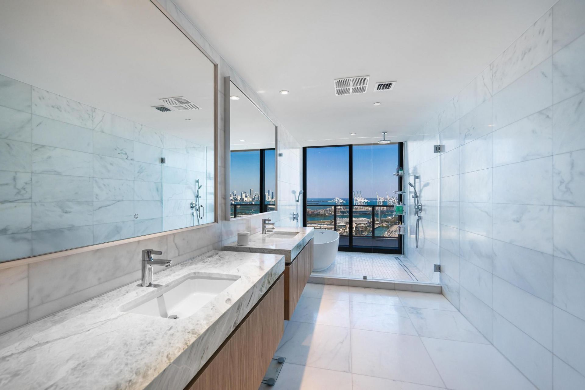500 Alton, Unit 2702, Miami Beach, FL 33139 Photo