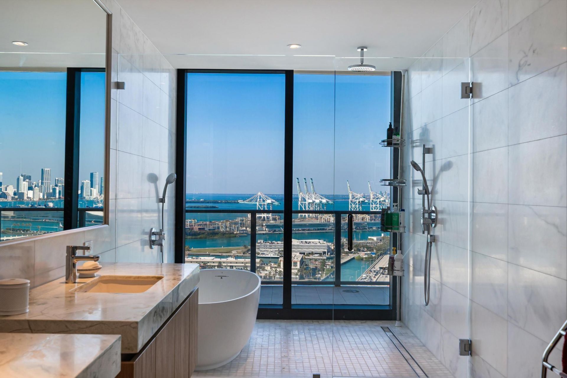 500 Alton, Unit 2702, Miami Beach, FL 33139 Photo