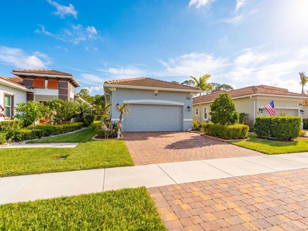 11437 SW Visconti Way, Port St. Lucie, FL 34986