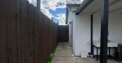 827 Saint Andrew St, Lathrop, CA 95330 Photo