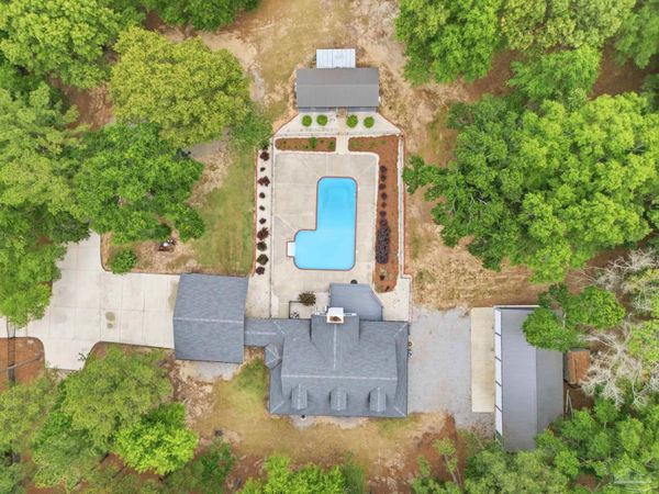 2629 Wallace Lake Rd, Pace, FL 32571