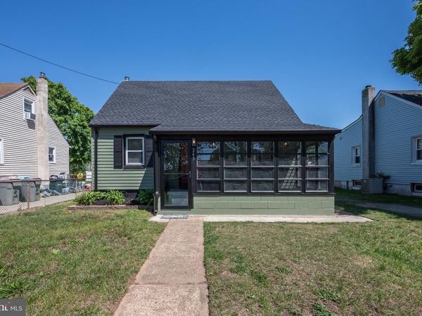 245 NASSAU AVENUE, PAULSBORO, NJ 08066