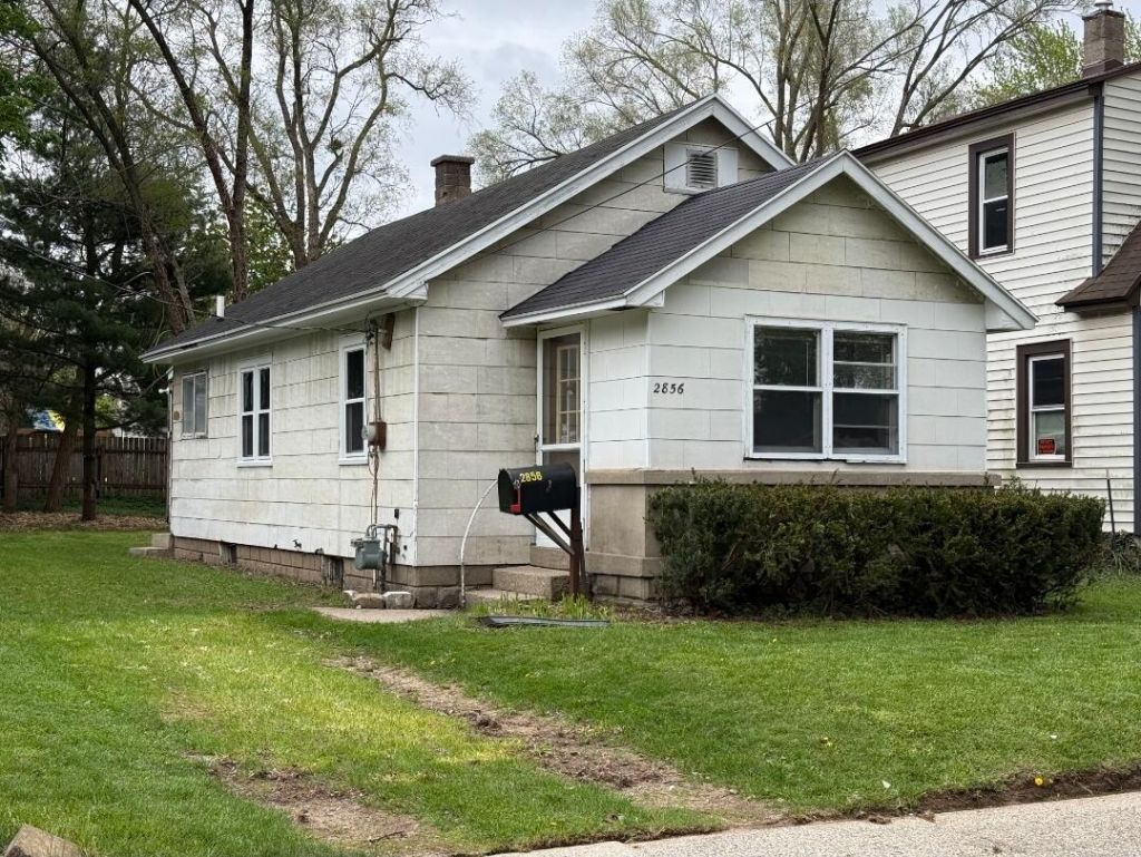 2856 Longstreet Avenue Sw, Wyoming, MI 49509 Main Photo