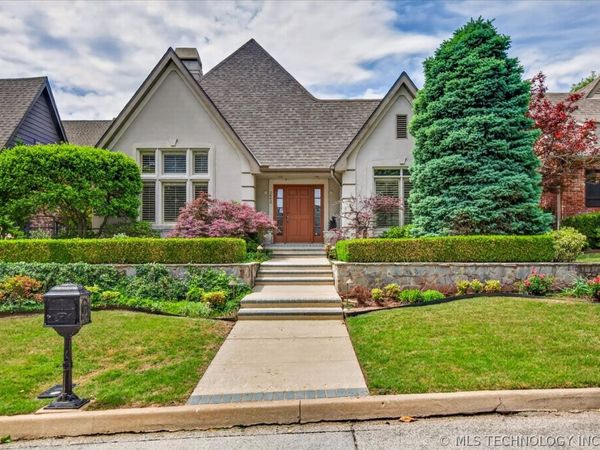 1442 S Newport Avenue , Tulsa, OK 74120