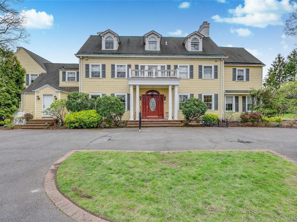 105 Everit Avenue , Hewlett, NY 11557