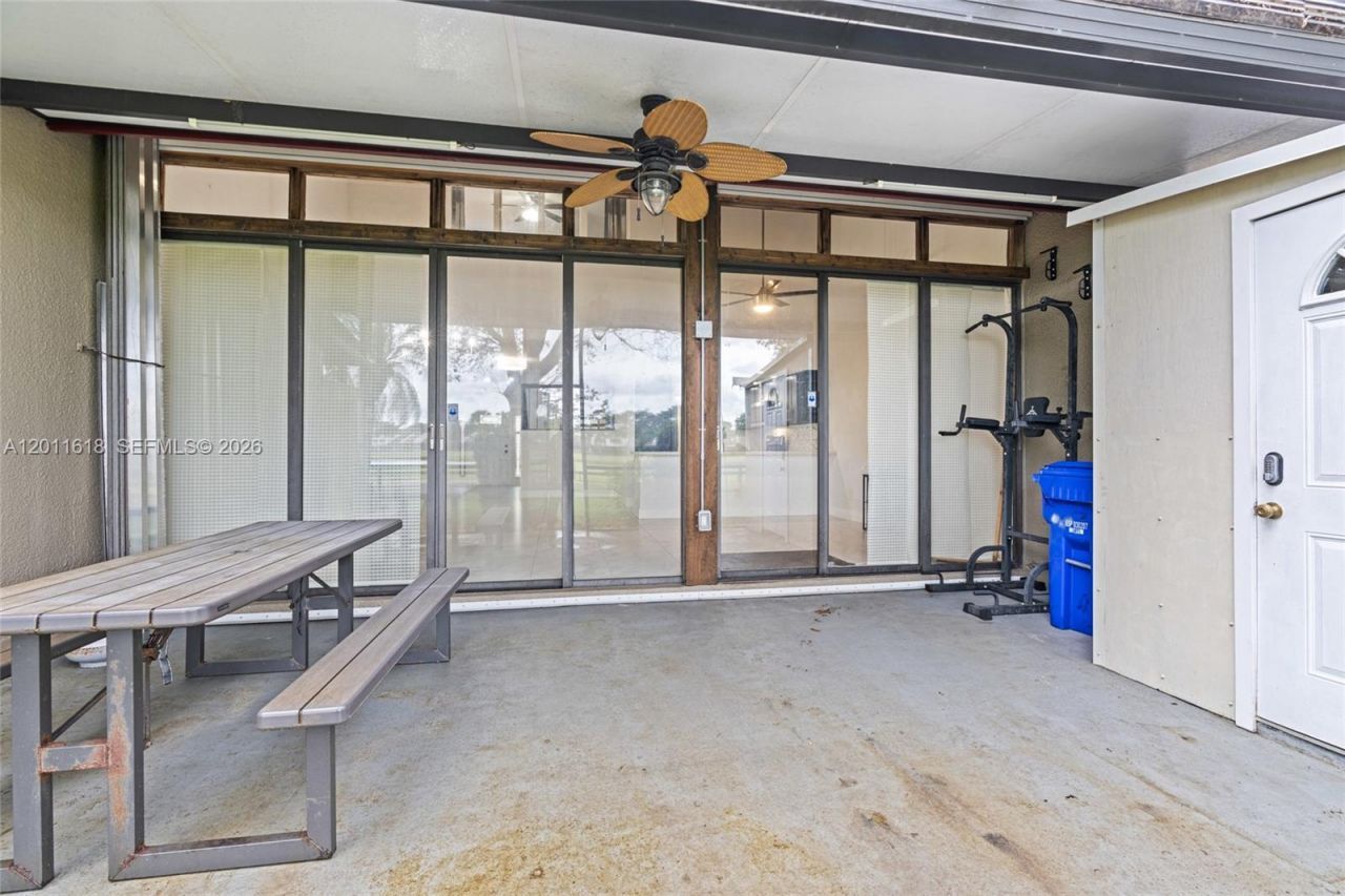 1391 W Fairway Rd , Pembroke Pines, FL 33026 Photo