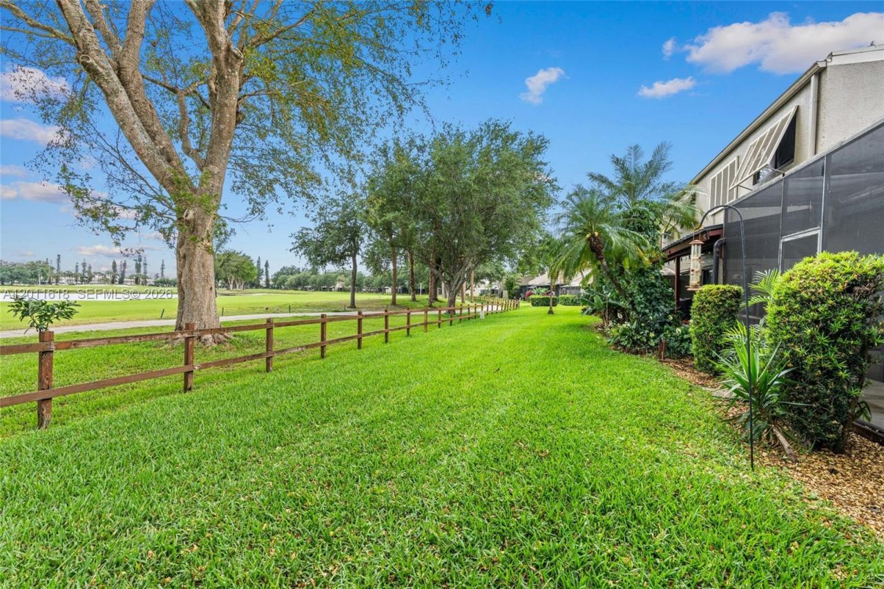 1391 W Fairway Rd , Pembroke Pines, FL 33026 Photo