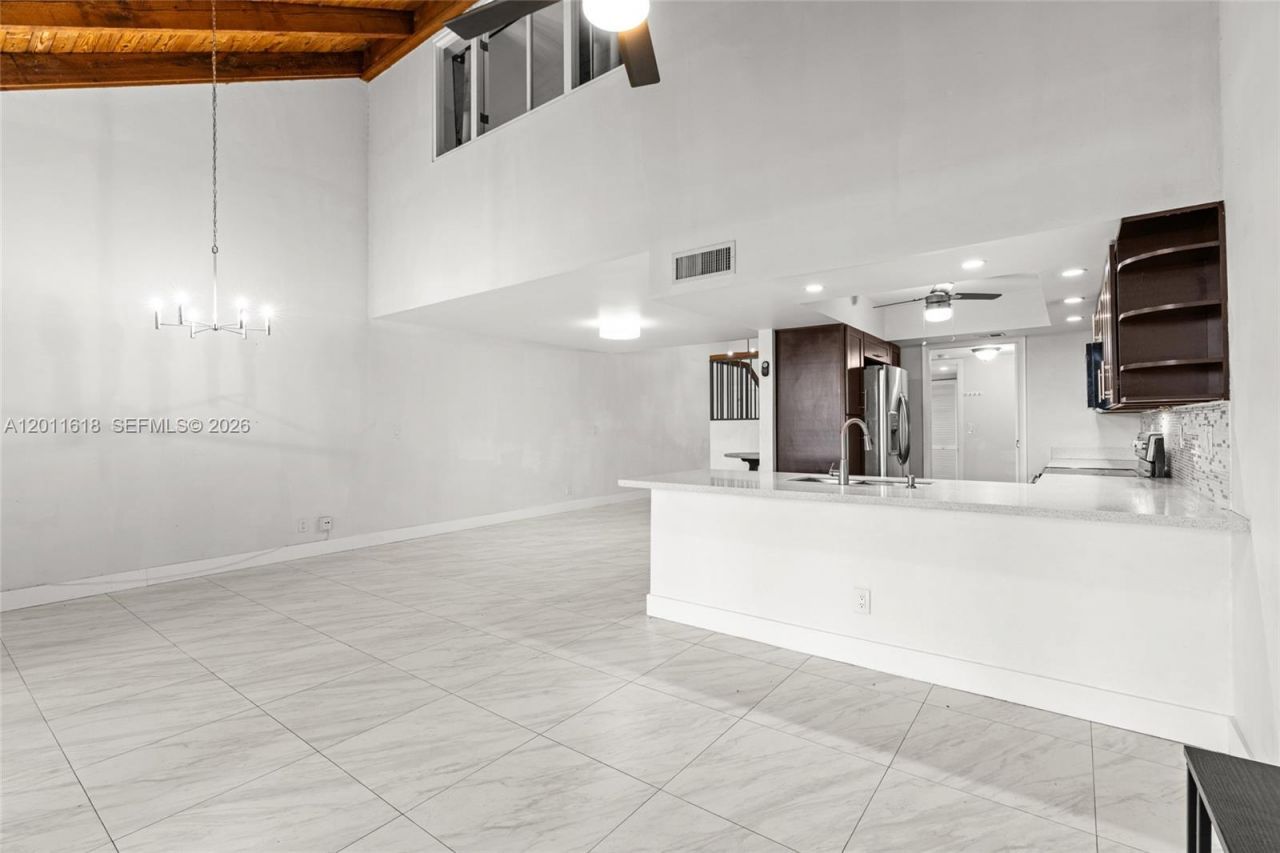 1391 W Fairway Rd , Pembroke Pines, FL 33026 Photo