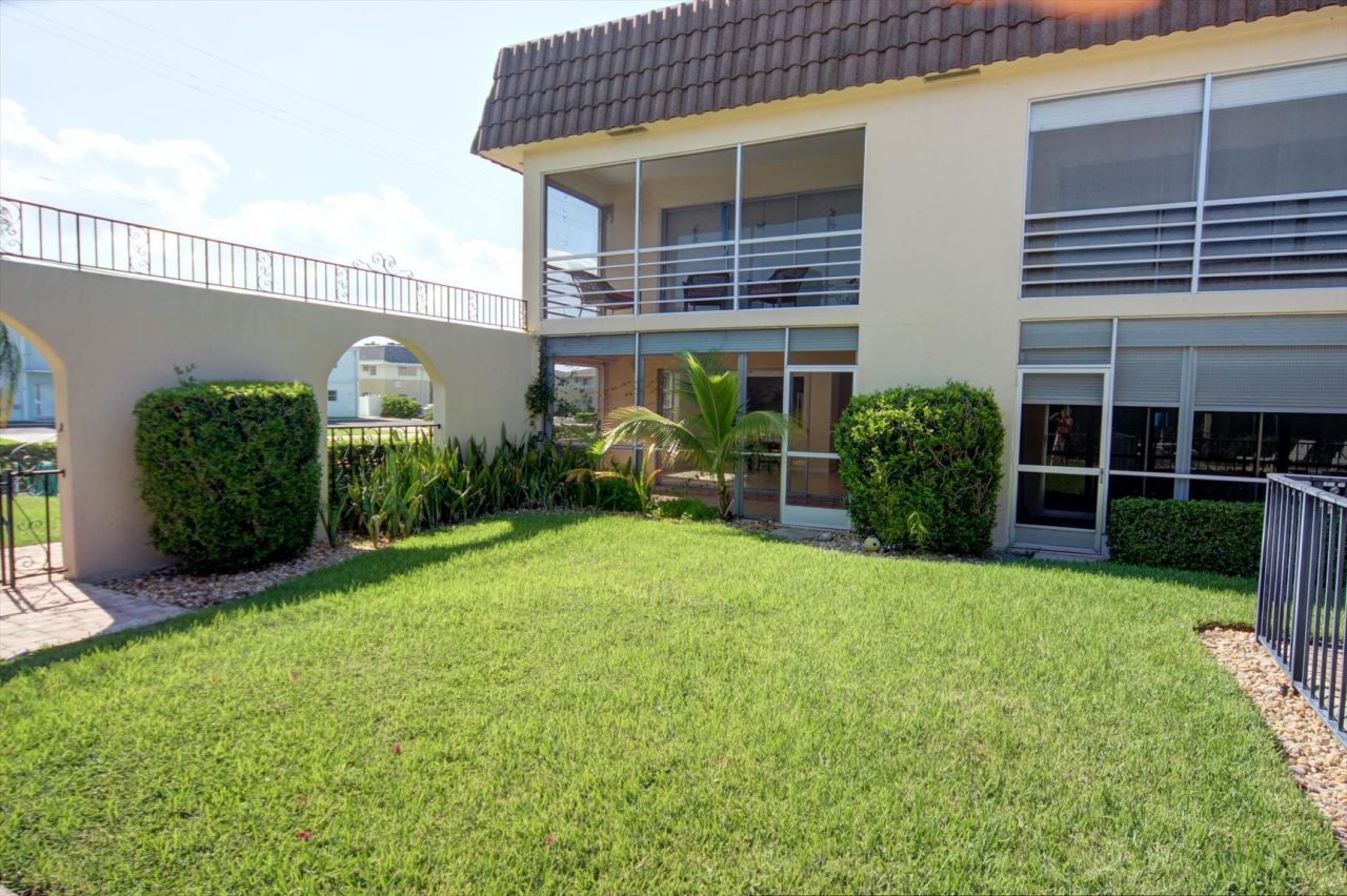 342 Southwind Drive, Unit 114, North Palm Beach, FL 33408 Photo