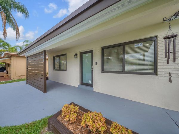 381 NE 43rd Court, Oakland Park, FL 33334