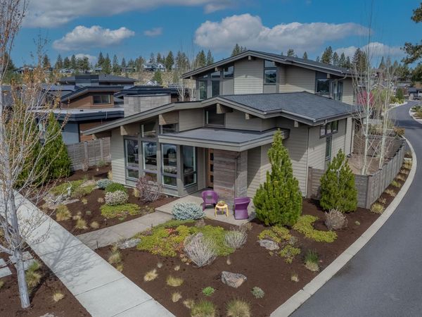 2728 NW Lemhi Pass Drive, Bend, OR 97703