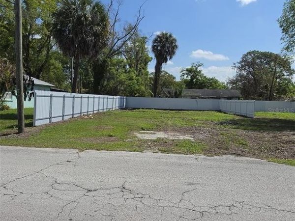 12505 FOUR OAKS ROAD , TAMPA, FL 33624