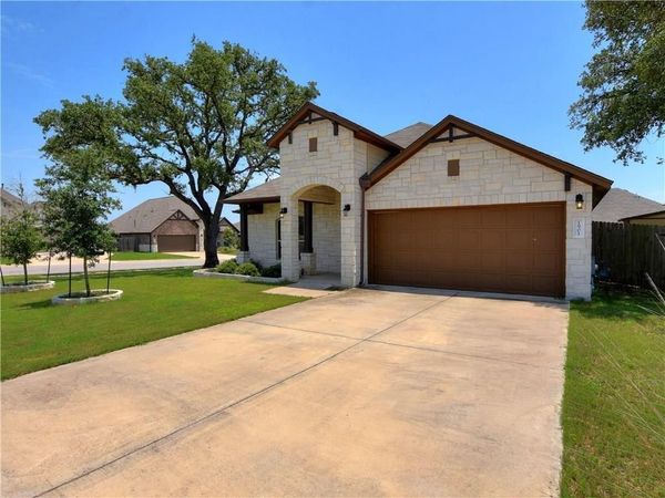 1901 Bobbywoods LN, Manchaca, TX 78652